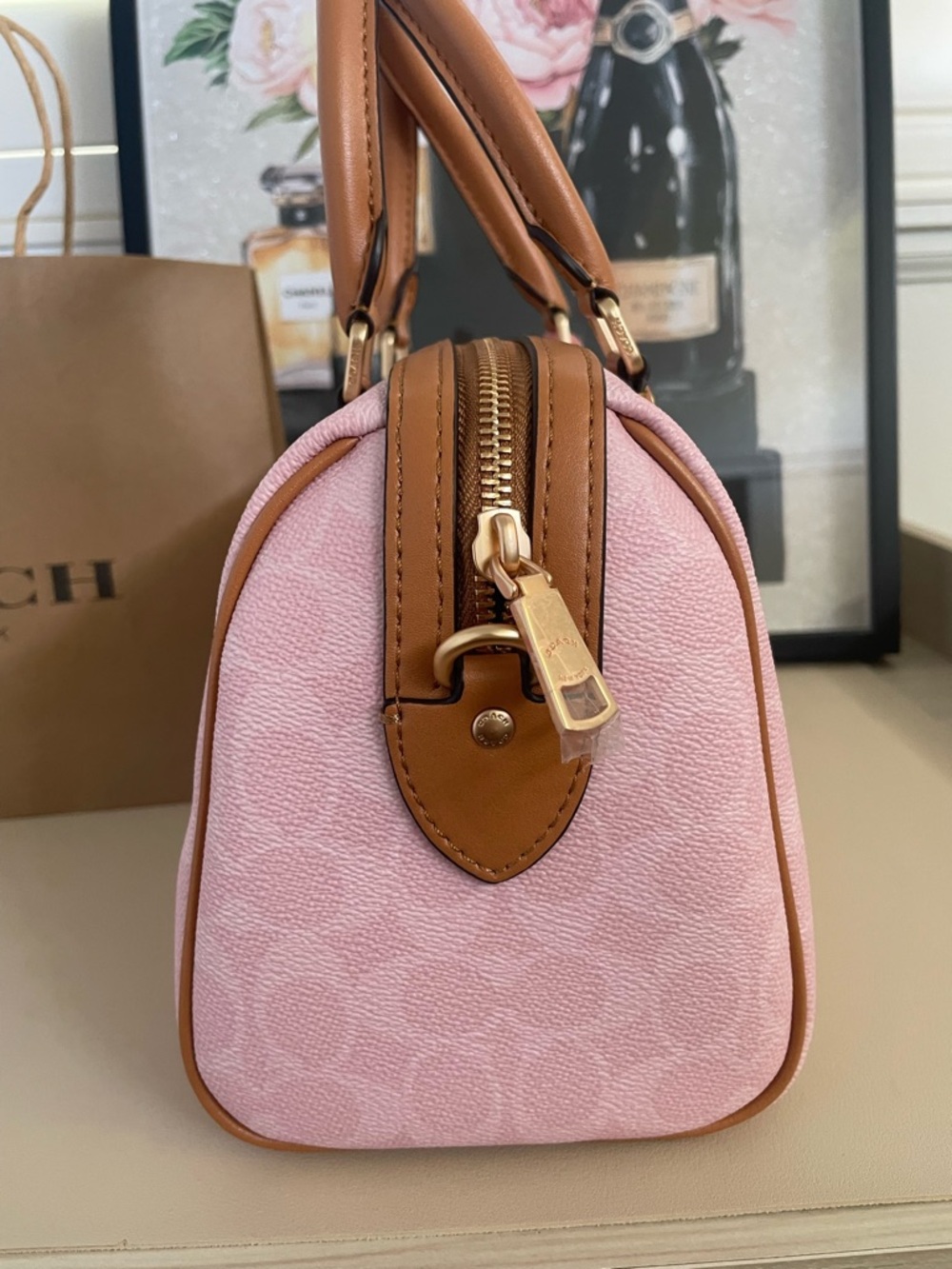 Pink Purse - Picture 5 of 9
